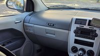 Dodge Caliber 2.0 SXT Hatchback 5dr Petrol CVT (192 g/km, 154 bhp) 19