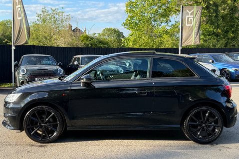 Audi A1 TFSI BLACK EDITION NAV -PANORAMIC SUNROOF - ALL BLACK  10