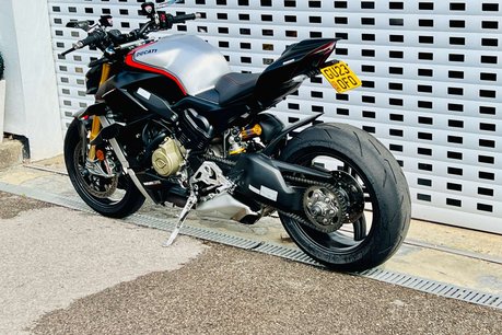 Ducati Streetfighter V4 SP Streetfighter V4 23