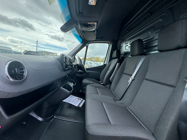 Mercedes-Benz Sprinter AUTO MWB L2H2 High Roof 315 Pro Air Con Camera EURO 6 13