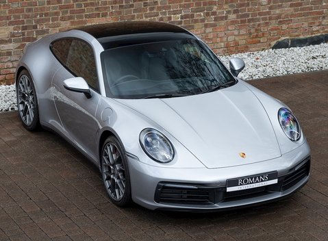 Porsche 911 Carrera 4S (992) 8