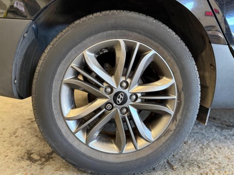 Hyundai ix35 1.7 CRDi SE Euro 5 (s/s) 5dr (Nav) 21