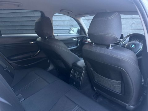 BMW 1 Series 2.0 118d Sport 5dr 29