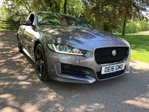 Jaguar XE 2.0 Diesel R-SPORT 7