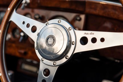 Jaguar XK 140 Drop-Head Coupe 28