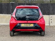 Toyota Aygo VVT-I X-PLAY X-SHIFT 8