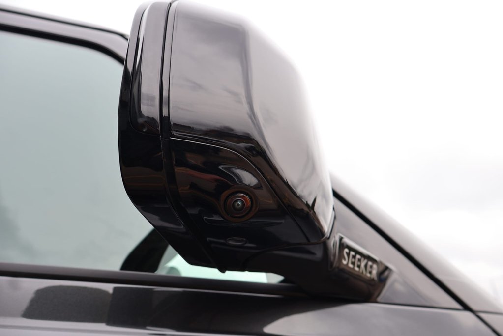 Land Rover Defender 110 D250 HARD TOP X-DYNAMIC  REAR SEAT CONVERSION SEEKER STYLED  11