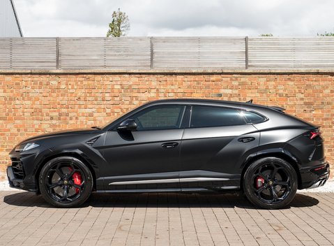 Lamborghini Urus 2