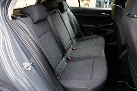 Volkswagen Golf LIFE TSI 32