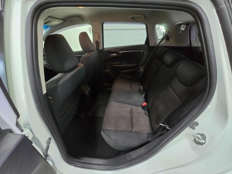Honda Fit /Jazz 1.5 Hybrid 34
