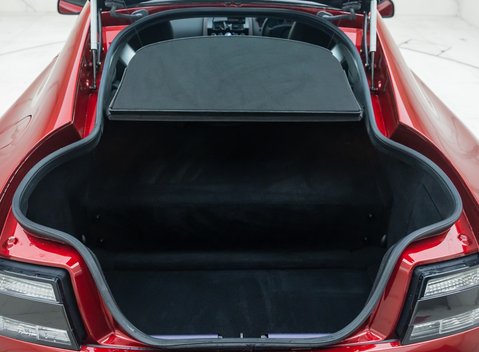 Aston Martin V12 Vantage s 40