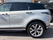Land Rover Range Rover Evoque 2.0 P200 MHEV R-Dynamic SE SUV 5dr Petrol Auto 4WD Euro 6 (s/s) (200 ps) 6