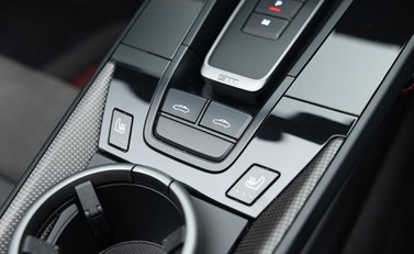 Porsche 911 Targa 4 GTS (992) 33