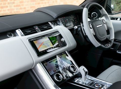 Land Rover Range Rover Sport 5.0 SVR 17