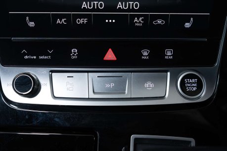 Audi Q8 3.0 Q8 Black Edition 55 TFSI MHEV Quattro Auto 4WD 5dr 29