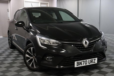 Renault Clio ICONIC TCE BOSE 19
