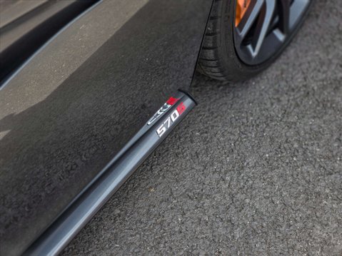 McLaren 570S 3.8 570s Coupe Semi-Auto 2dr 17