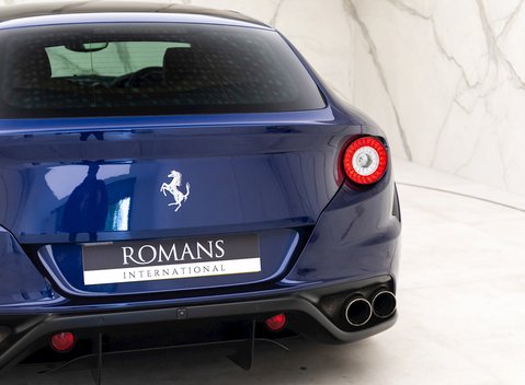 Ferrari FF 22