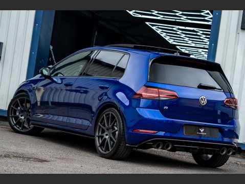 Volkswagen Golf 2.0 Golf R TSi 4Motion Semi-Auto 4WD 5dr 31