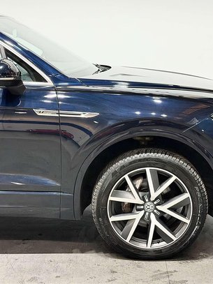 Volkswagen Touareg 3.0 TDI V6 R-Line SUV 5dr Diesel Tiptronic 4Motion Euro 6 (s/s) (286 ps) 1