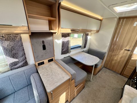 Bailey Unicorn Madrid  19