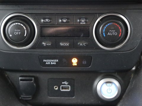 Nissan LEAF 39kWh Acenta Auto 5dr 18