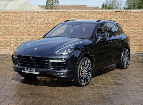 Porsche Cayenne Turbo S 29