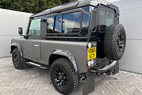 Land Rover Defender 90 TD Autobiography Station Wagon - 1/100 Made - LR Service History 6