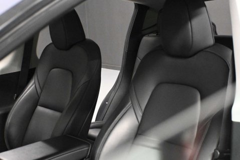 Tesla Model Y Model Y Long Range AWD 4WD 5dr 19