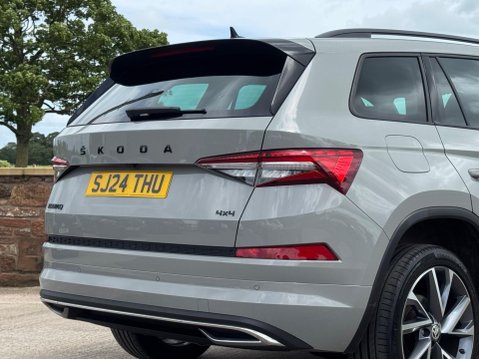 Skoda Kodiaq 2.0 TDI SportLine DSG 4WD Euro 6 (s/s) 5dr (7 Seat) 5