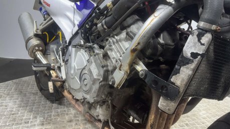 Honda CBR F 1995 49K PROJECT BIKE SPARES OR REPAIR 600CC 18