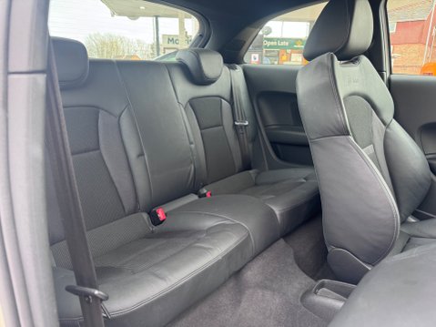 Audi A1 TFSI S LINE 12