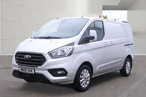 Ford Transit Custom SWB L1H1 Low Roof Limited 300 Air Con Alloys Sensors EURO 6 NO VAT