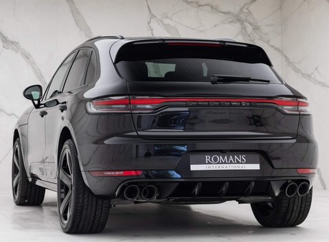 Porsche Macan TURBO PDK 4