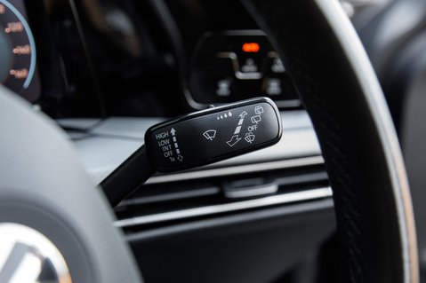 Volkswagen Golf ACTIVE TSI 14