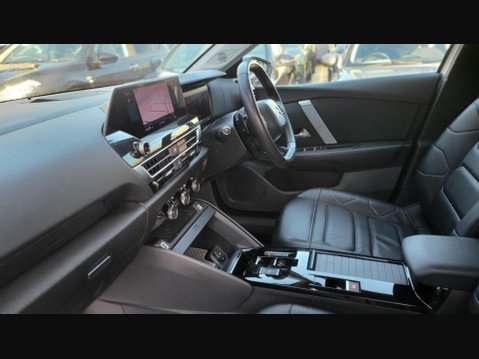 Citroen C4 PURETECH SHINE PLUS S/S EAT8 14