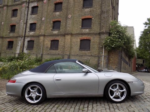 Porsche 911 CARRERA 2 TIPTRONIC S CABRIOLET 30