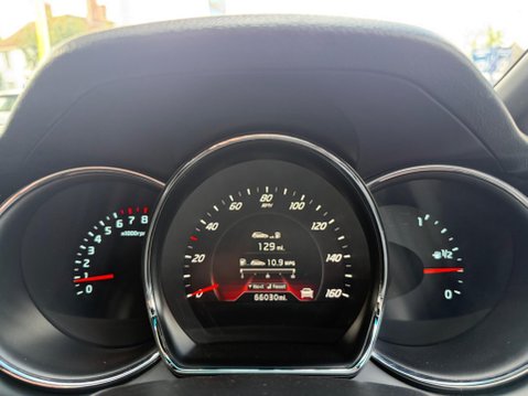 Kia Pro Ceed 1.6 T-GDi GT Tech Euro 5 3dr 27