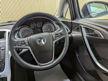 Vauxhall Astra 2.0 Astra SRi CDTi Auto 5dr 52