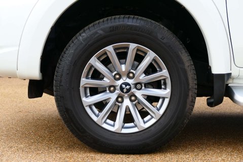 Mitsubishi L200 2.4 L200 Warrior DI-D Auto 4WD 9