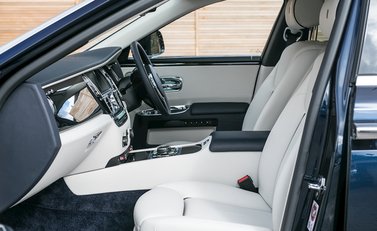 Rolls-Royce Ghost Saloon Ii 4dr Auto 16