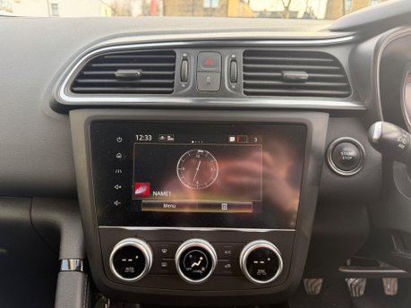 Renault Kadjar ICONIC TCE 11