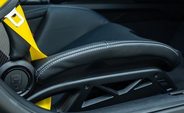 Porsche 911 GT3 TOURING (992.2) 16