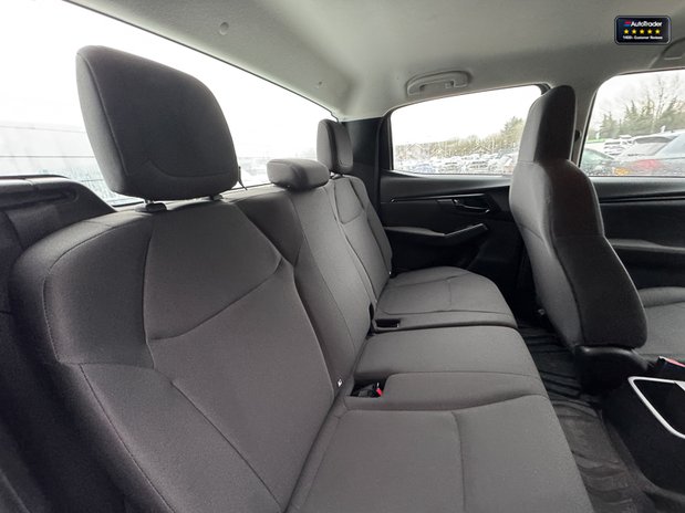 Isuzu D-Max Utility | 1.9 LT | Double Cab | Rear Diff Lock | Camera | EURO 6 14
