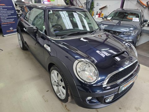 Mini Hatch 1.6 Cooper S Euro 5 (s/s) 3dr 11