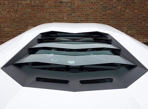 Lamborghini Aventador LP 700-4 28