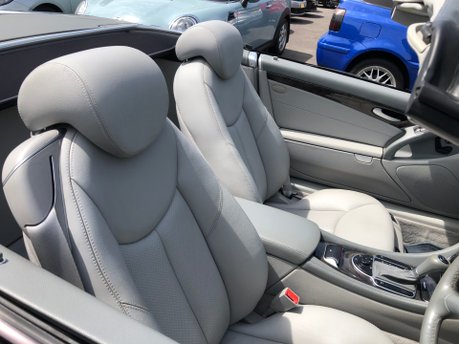 Mercedes-Benz SL Series SL350 automatic convertible, just 72,000m 38