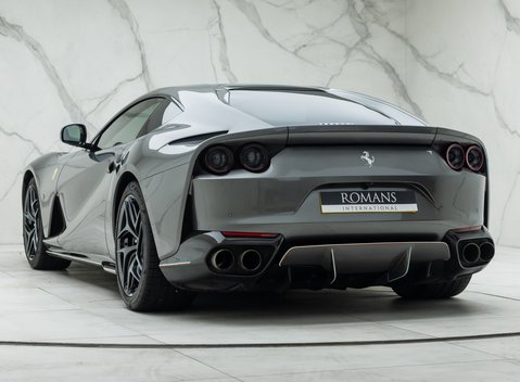 Ferrari 812 Superfast 11