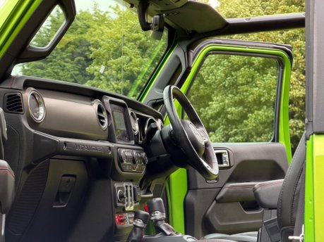 Jeep Wrangler RUBICON 12