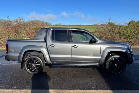 Volkswagen Amarok DC V6 258 ps Tdi Aventura Black Edition 4Motion 8